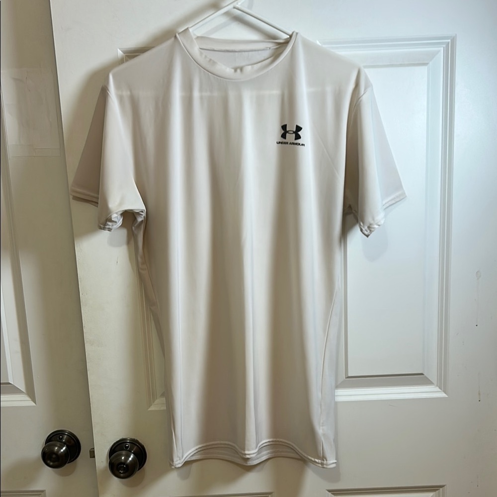 Under Armour Men's White compression short sleeve T-Shirt size XXL
